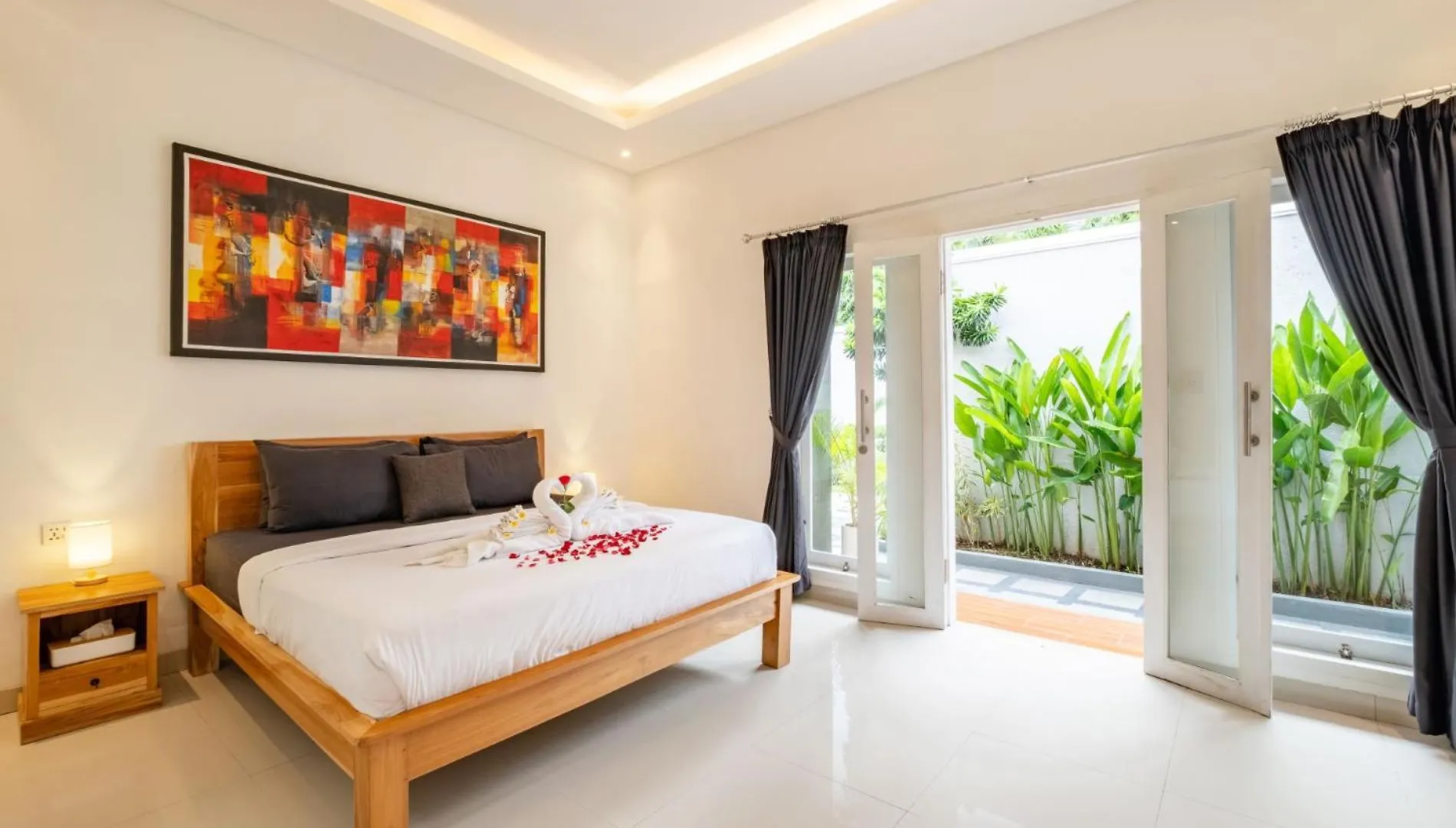Amazing Villa In Oberoi Top Location Seminyak  0*, Seminyak (Bali)